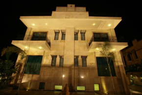 Отель ​juSTa Gurgaon  Сектор 8